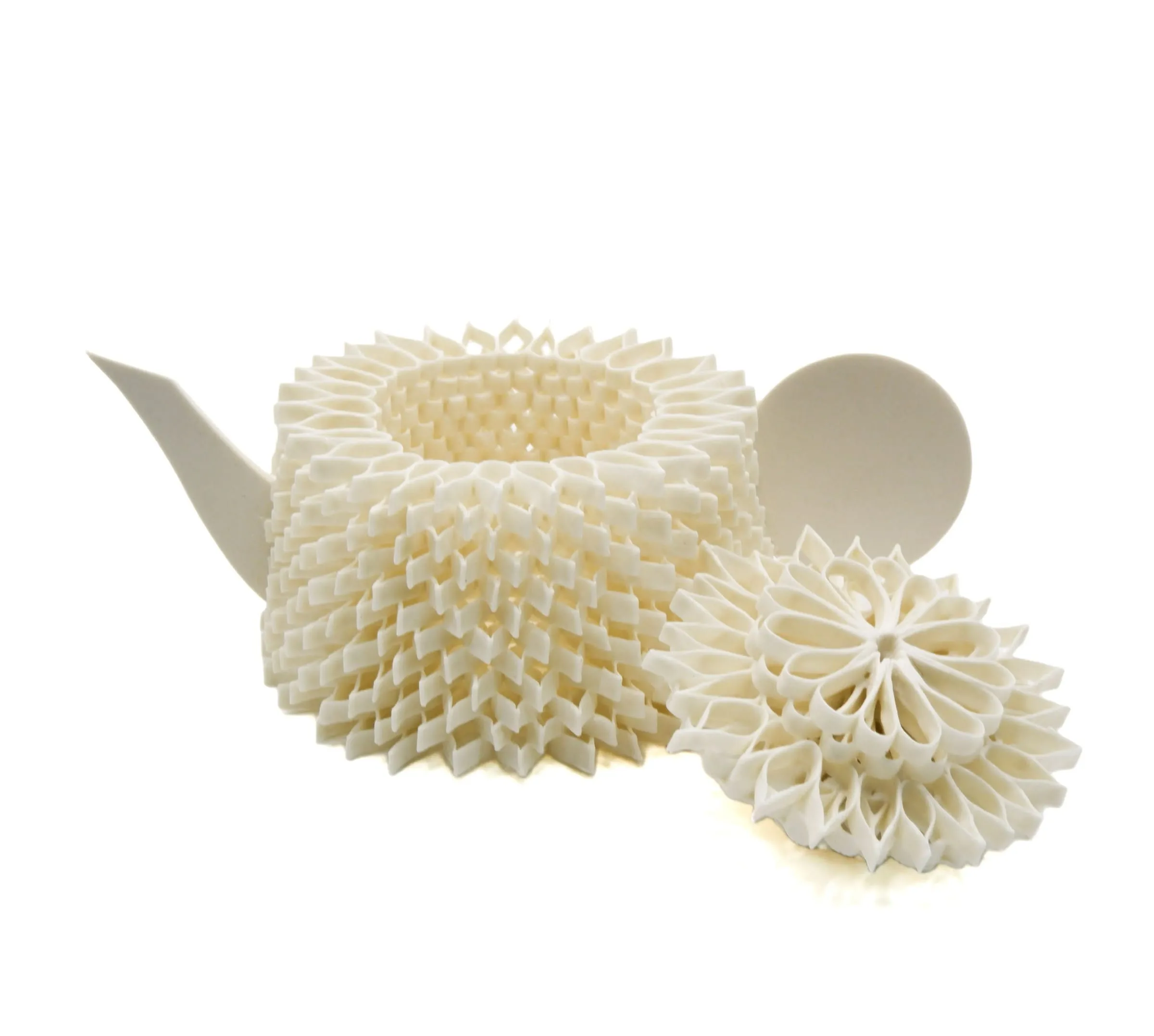 Jasmine Petal Teapot · Krisaya Luenganantakul